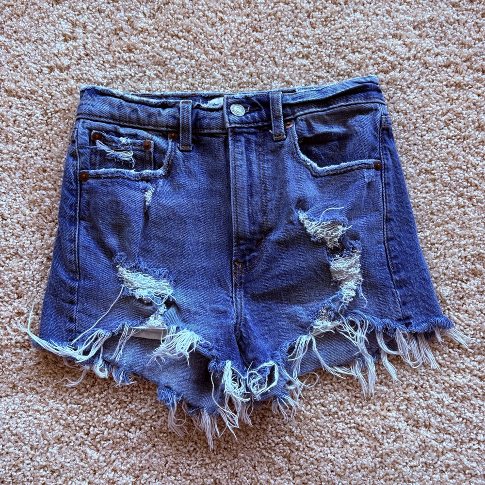Abercrombie & Fitch The Mom Short High Rise Jean Shorts 24/00